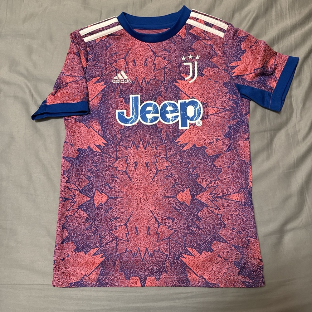 Juventus Jersey Pink Football
Stitched Jersey